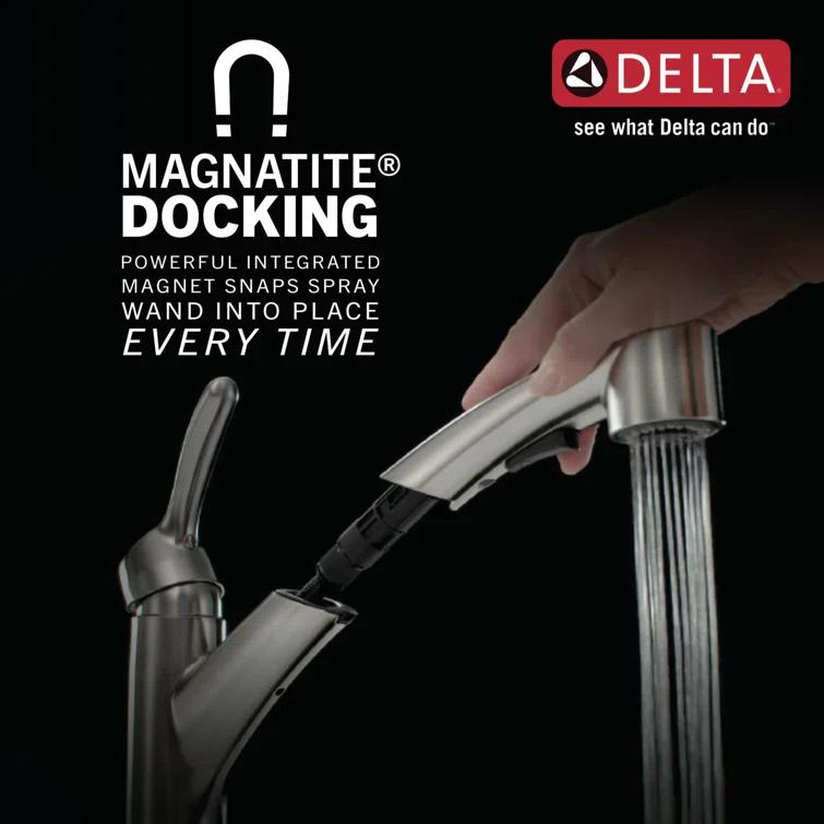 Cassidy Pull Out Sprayer Kitchen Sink Faucet, Single Handle Kitchen Faucet