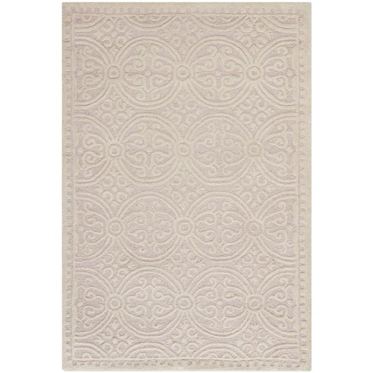 SAFAVIEH Cambridge Leslie Geometric Wool Area Rug, Light Pink/Ivory, 2'6" x 4'