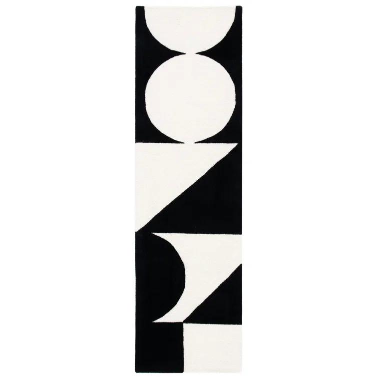 Rodeo Drive RD857 Hand Tufted Indoor Runner Rug - 2'3"x6' - Ivory/Black - Safavieh