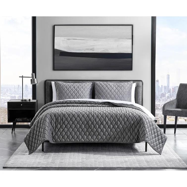 Vera Wang- King Quilt Set, Super Soft Bedding Set with Matching Shams, Modern Room Essentials (Diamond Black, King)