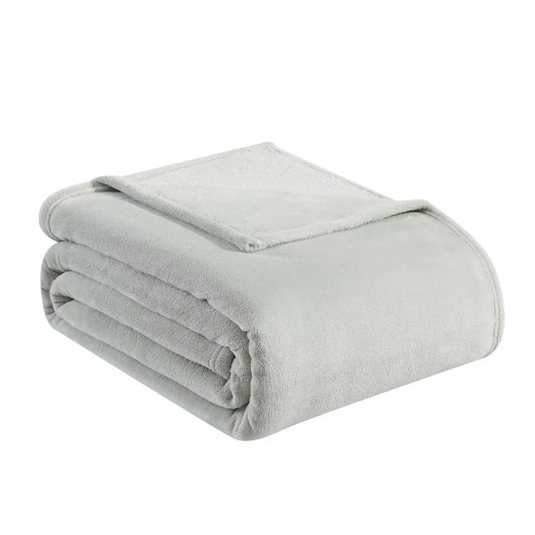 Tommy Bahama Home Tommy Bahama Solid Ultra Soft Plush Reversible Blanket