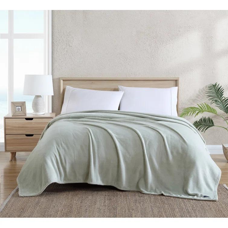 Tommy Bahama Home Tommy Bahama Solid Ultra Soft Plush Reversible Blanket