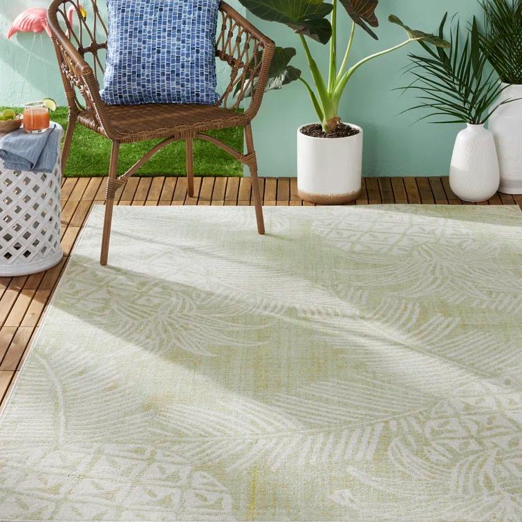Tommy Bahama Malibu Pineapple Coastal Indoor/Outdoor Area Rug, Green/Ivory