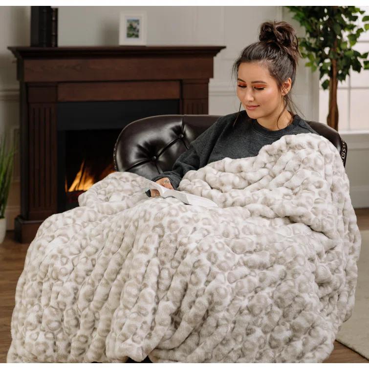 Chanasya Faux Fur Throw