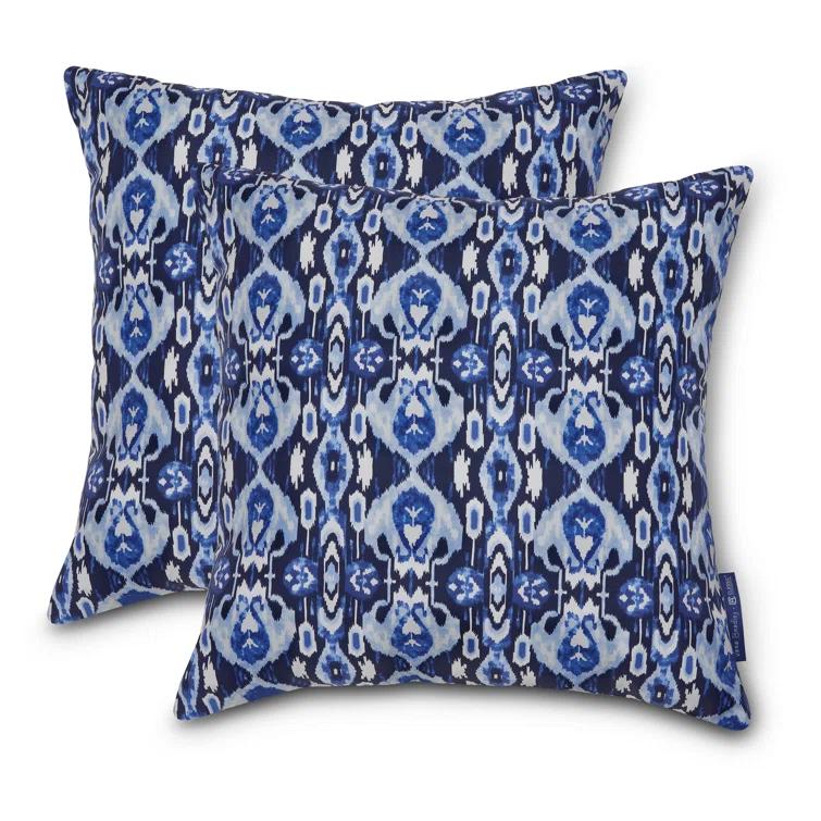 Vera Bradley Vera Bradley Island Outdoor Square Pillow Cover & Insert (Set of 2)