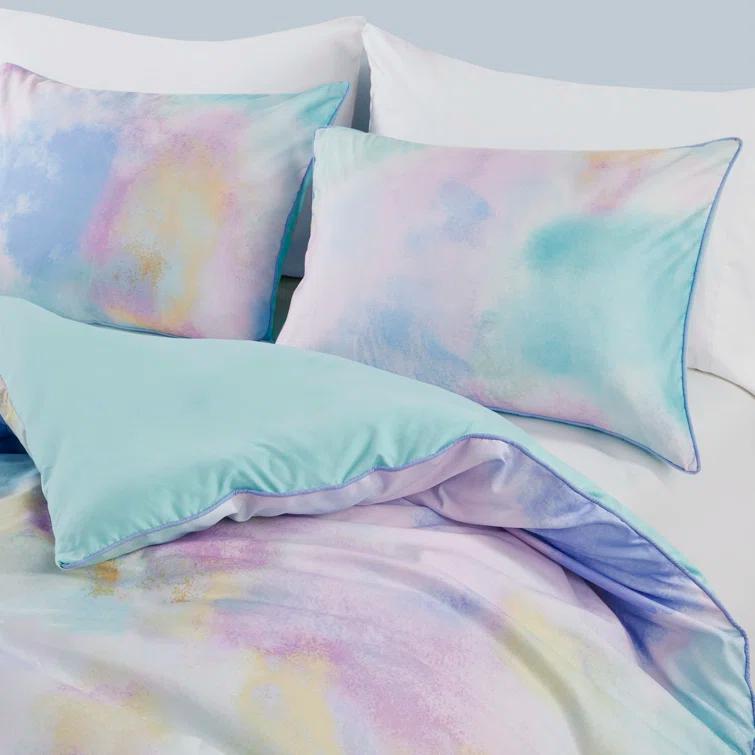 Intelligent Design Cassiopeia Watercolor Tie Dye Printed Duvet Cover Set with Throw Pillow