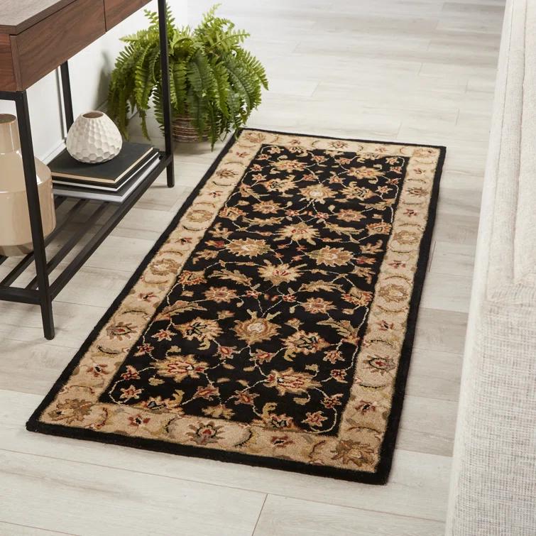 Selene Black and Beige Hand-Tufted Wool Rug 2'6" x 4'