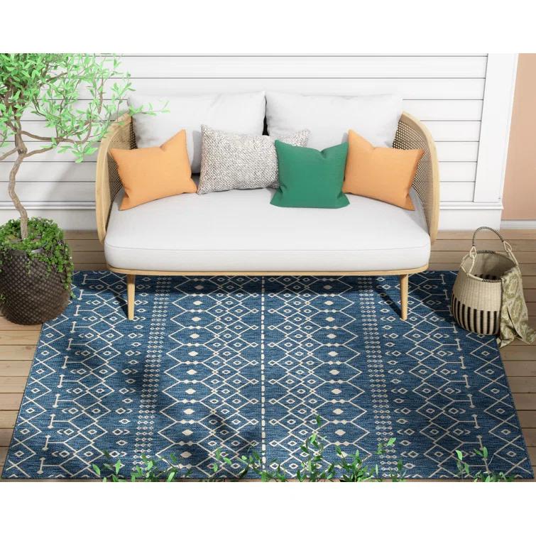 Marshanna Nord Trellis Blue Indoor/Outdoor Flat-Weave Area Rug
