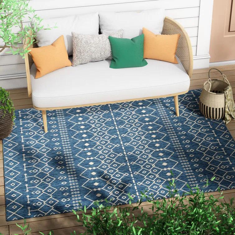 Marshanna Nord Trellis Blue Indoor/Outdoor Flat-Weave Area Rug
