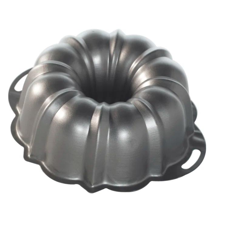 Nordic Ware Nordic Ware Bundt Anniversary 12 Cup Formed Aluminum Pan