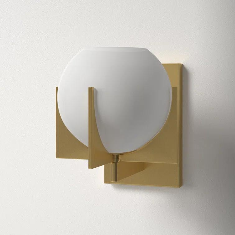 Sadaris 1 - Light Dimmable Armed Sconce