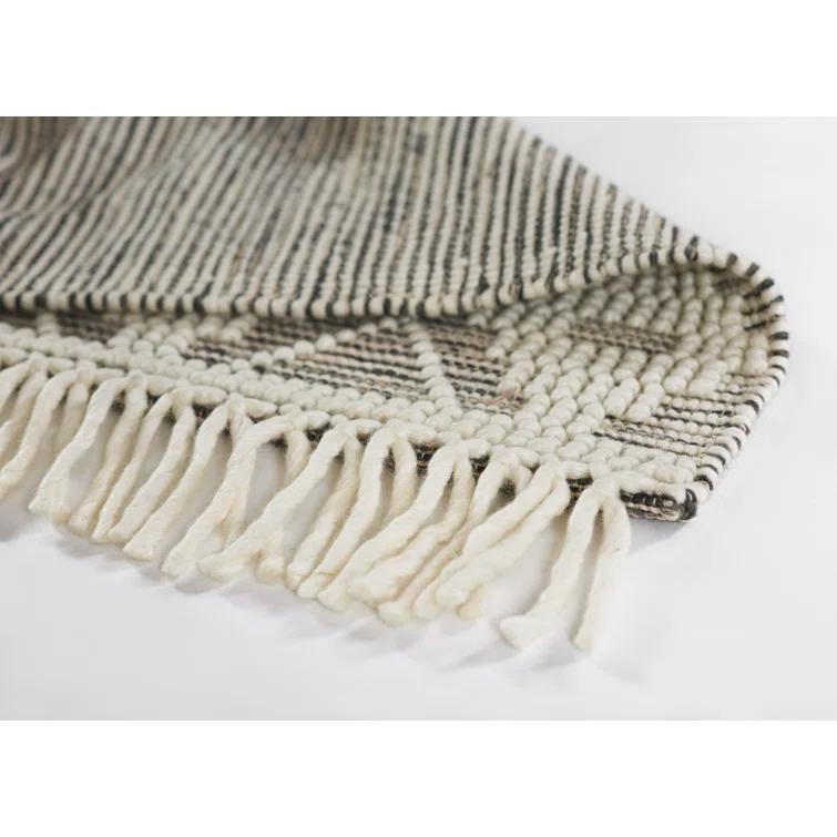 Momeni Boulder Hand Woven Wool and Cotton Geometric Charcoal Area Rug 2' X 3'