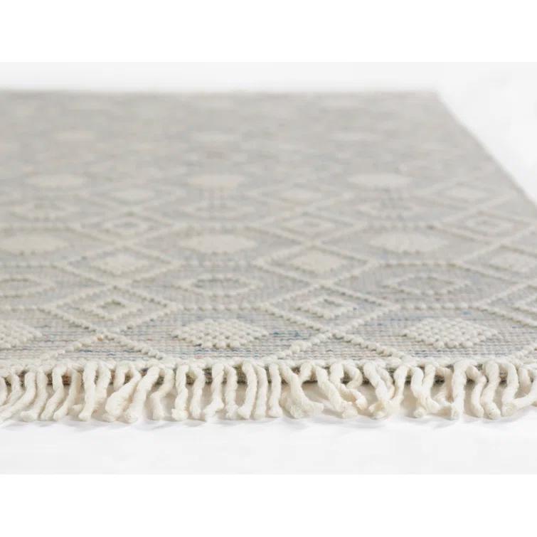 Aeson Handwoven Wool Rug - 9' x 12'