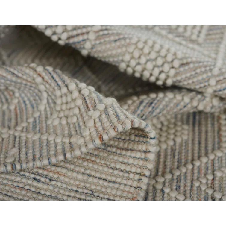 Aeson Handwoven Wool Rug - 9' x 12'