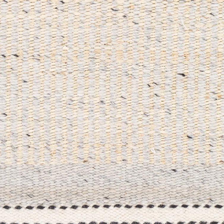 Lessie Rug