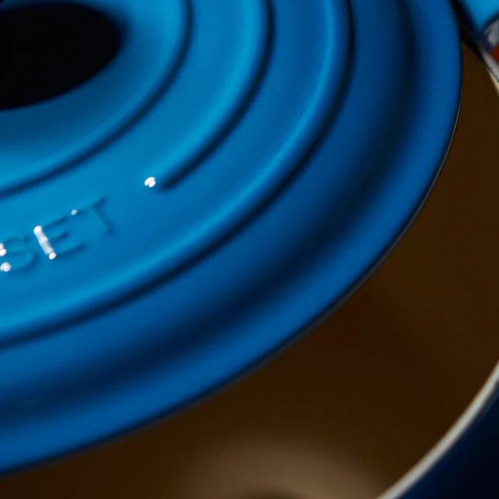 Le Creuset ® Signature 7.25-Qt. Caribbean Blue Enameled Cast Iron Dutch Oven