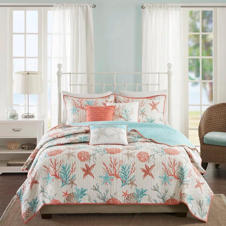 Madison Park Pebble Beach Cotton Sateen 210 TC Reversible 6 Piece Quilt Set with Throw Pillows