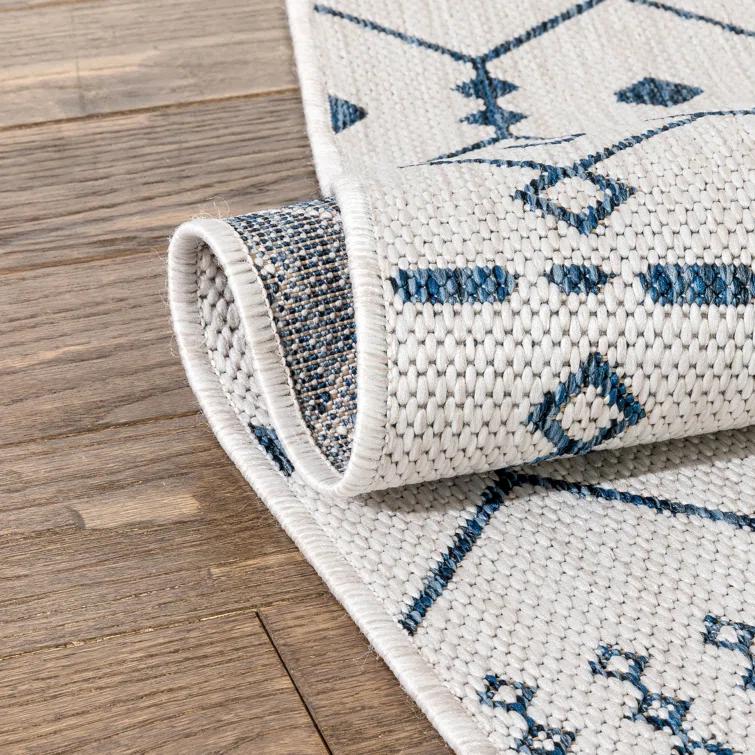 Marshanna Nord Trellis Light Blue Indoor/Outdoor Flat-Weave Area Rug