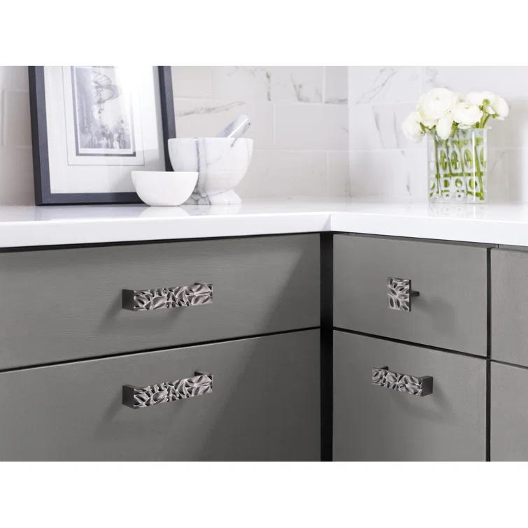 Calathea Bar Pull