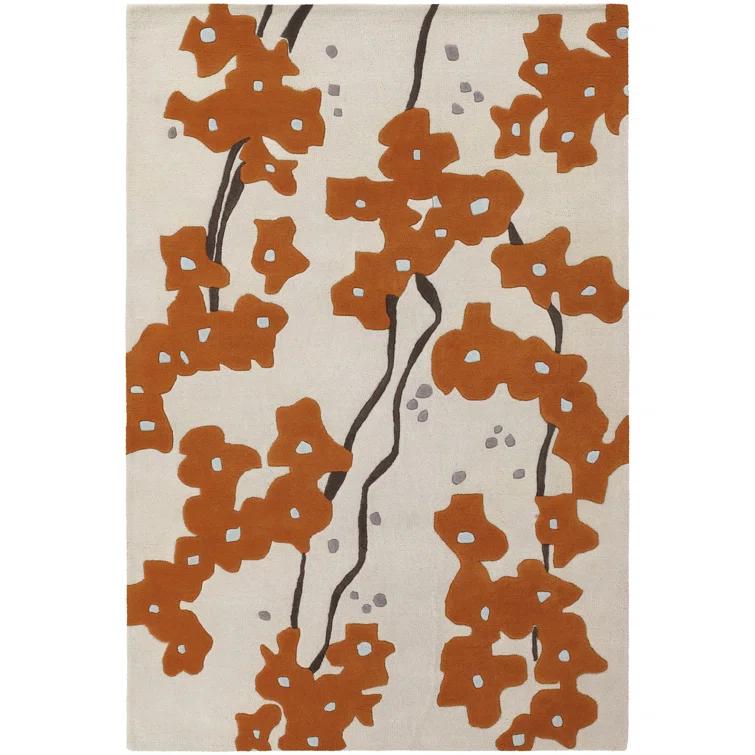 Handmade White and Orange Floral Wool Area Rug 5' x 7'