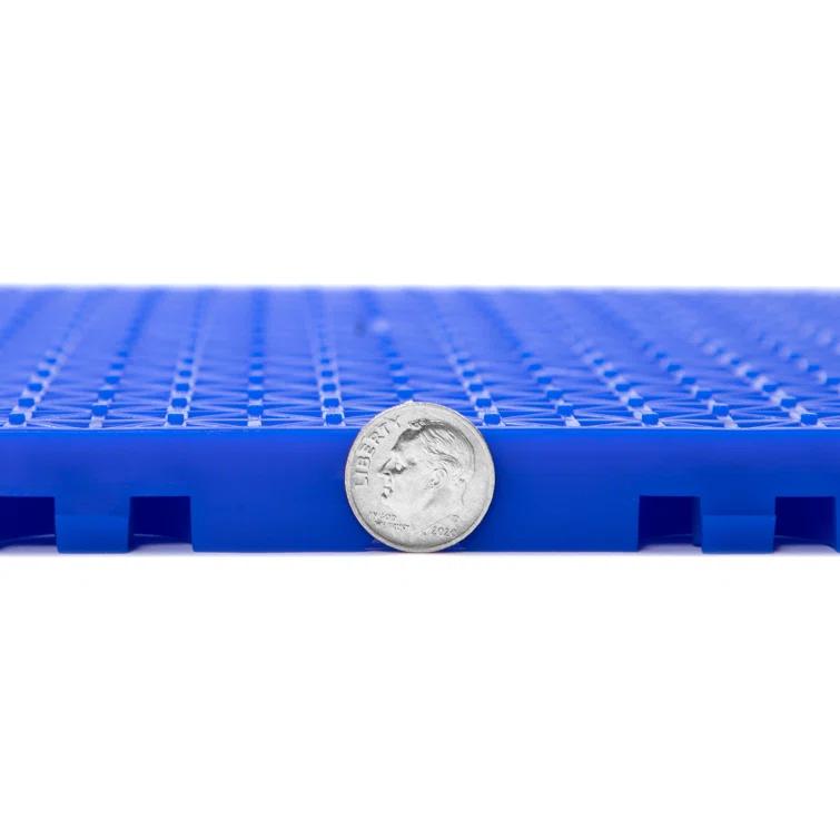 12"x12" Interlocking Outdoor Tiles