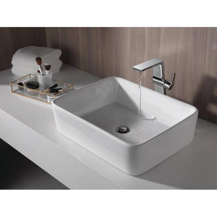 Pivotal Single Hole Bathroom Faucet with Drain Assembly and Diamond™ Seal Technology