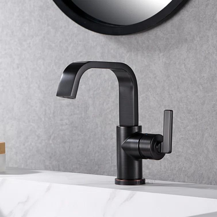 Single Hole Bathroom Faucet with Drain Assembly