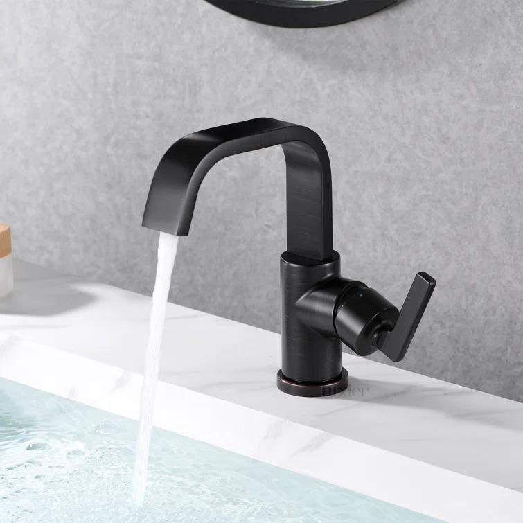Single Hole Bathroom Faucet with Drain Assembly