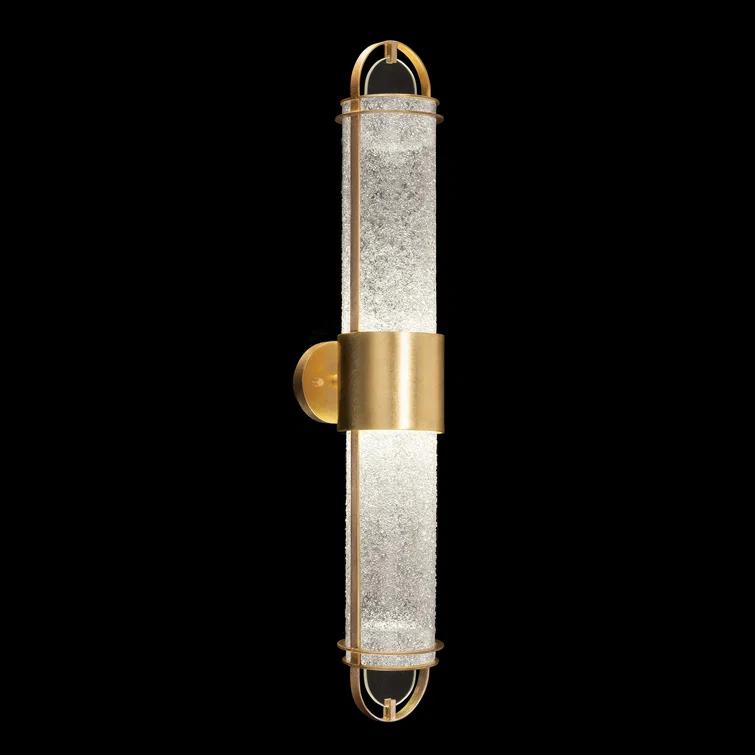 Bond LED Wallchiere