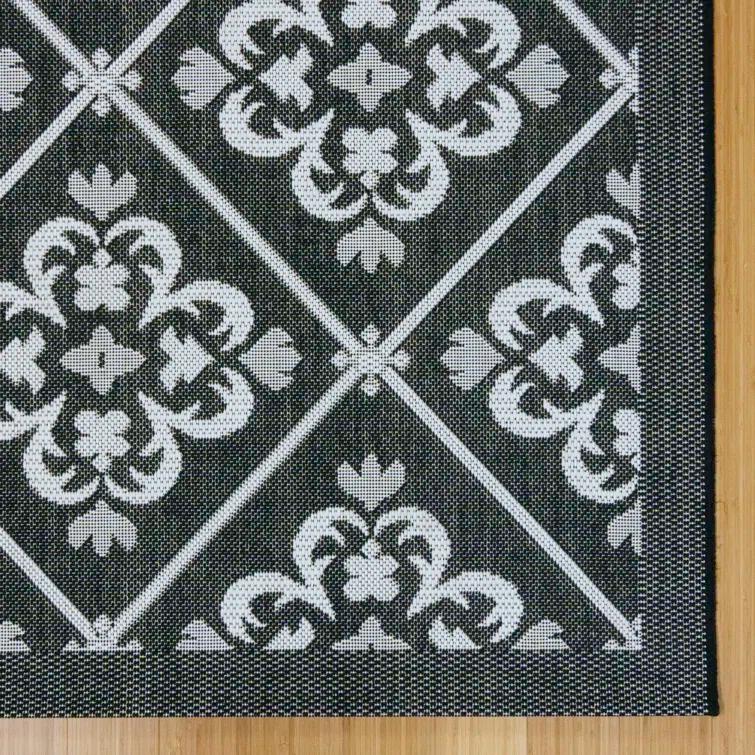 Gertmenian Paseo Bran Black/White Transitional Checkered Medallion Indoor/Outdoor Flatweave Area Rug