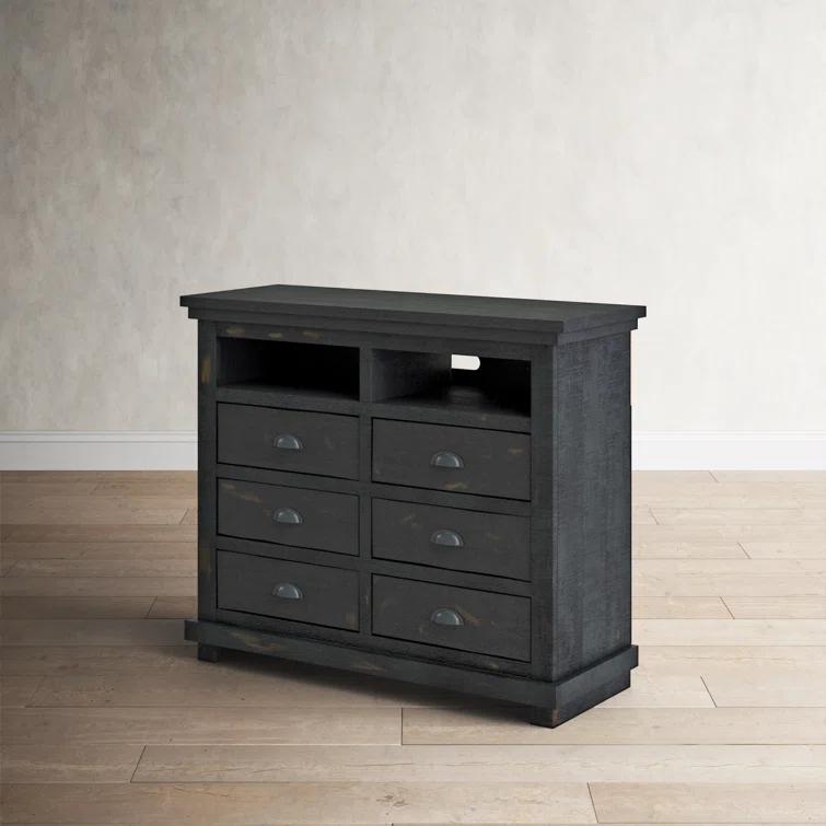 Wolferstorn 6 - Drawer Double Dresser