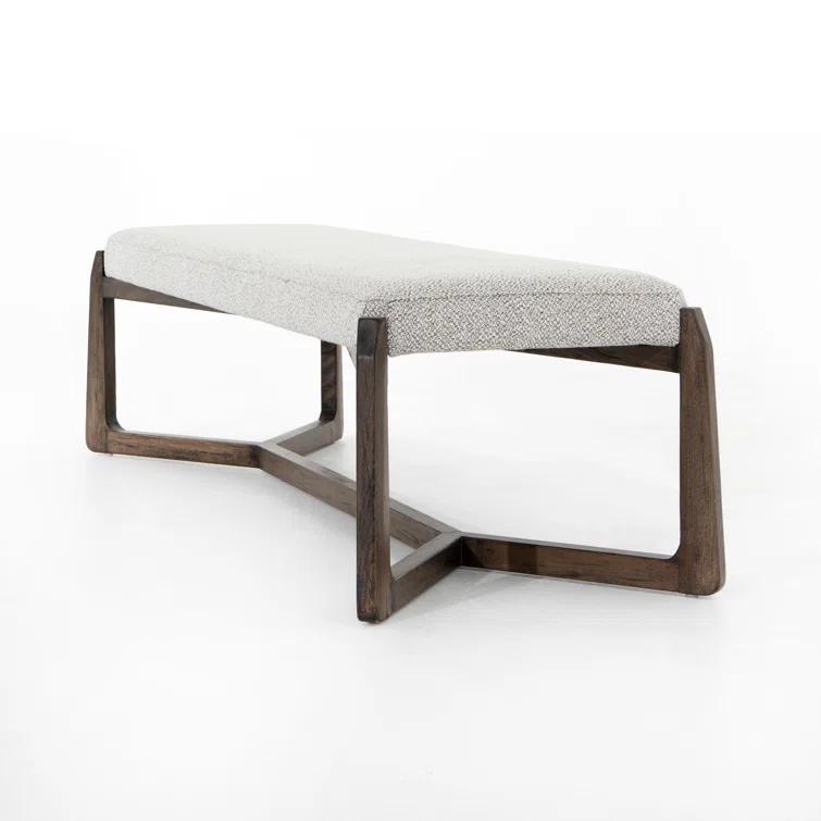 Gerardo Bench