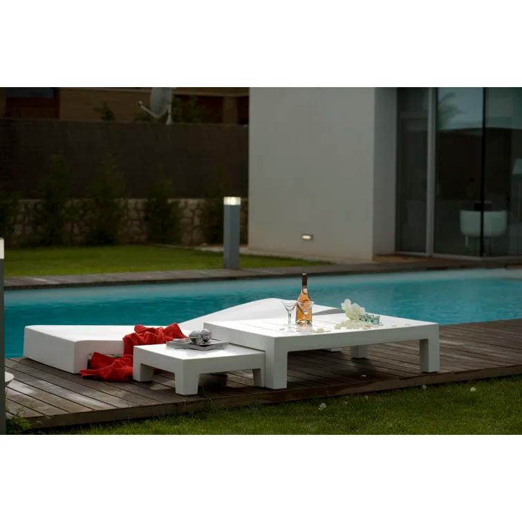 Jut Outdoor Chaise Lounge