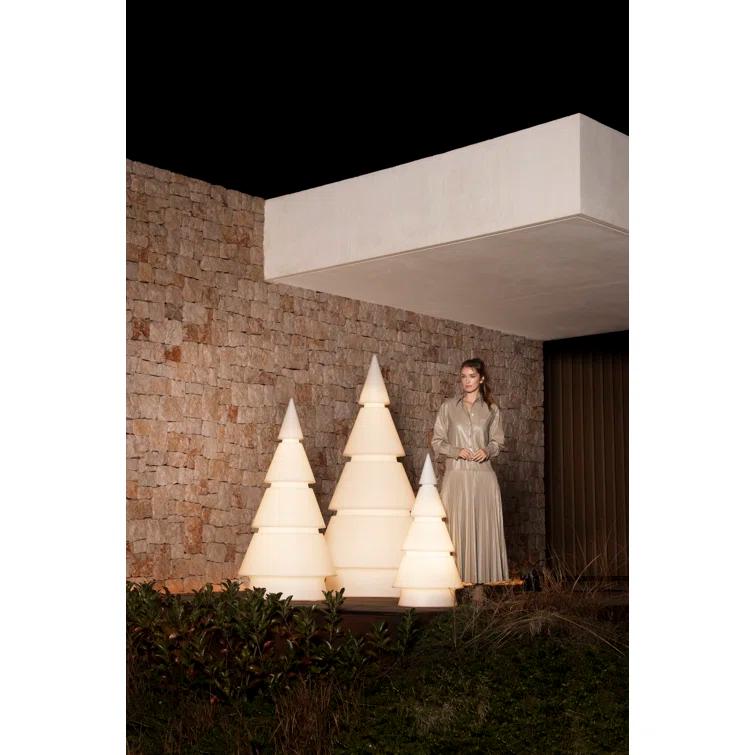Forest Matte Ice White Battery Powered LED Outdoor Floor Lamp