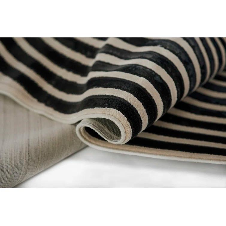 Wade Logan® Chanella Geometric Black/Beige Area Rug