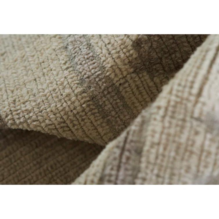 Baya Handwoven Wool Rug - 3'6" x 5'6"