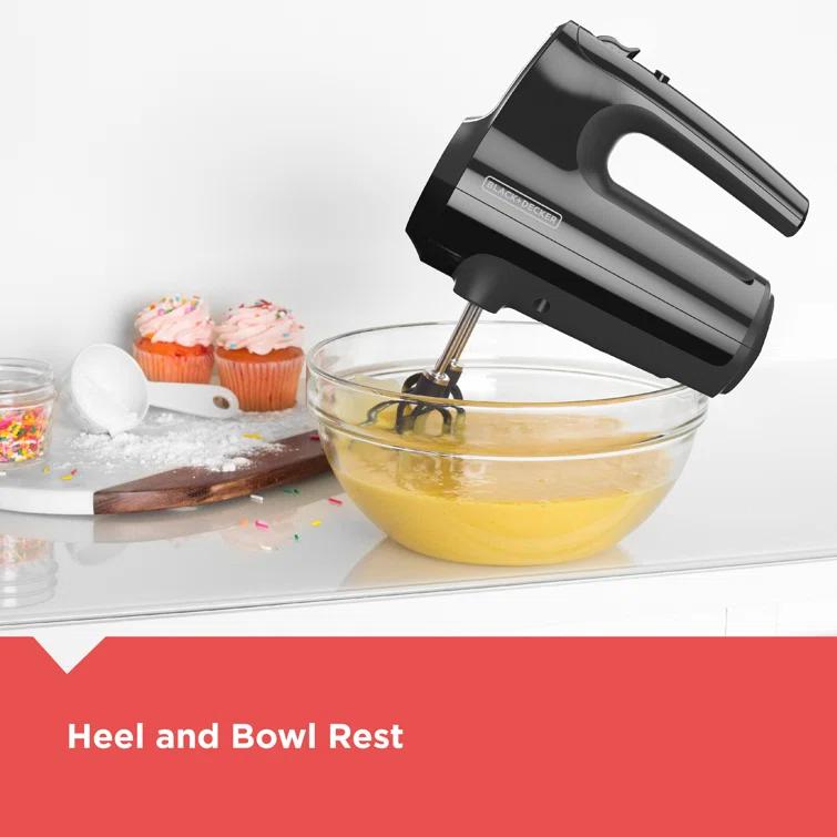 BLACK+DECKER 5 Speed Hand Mixer