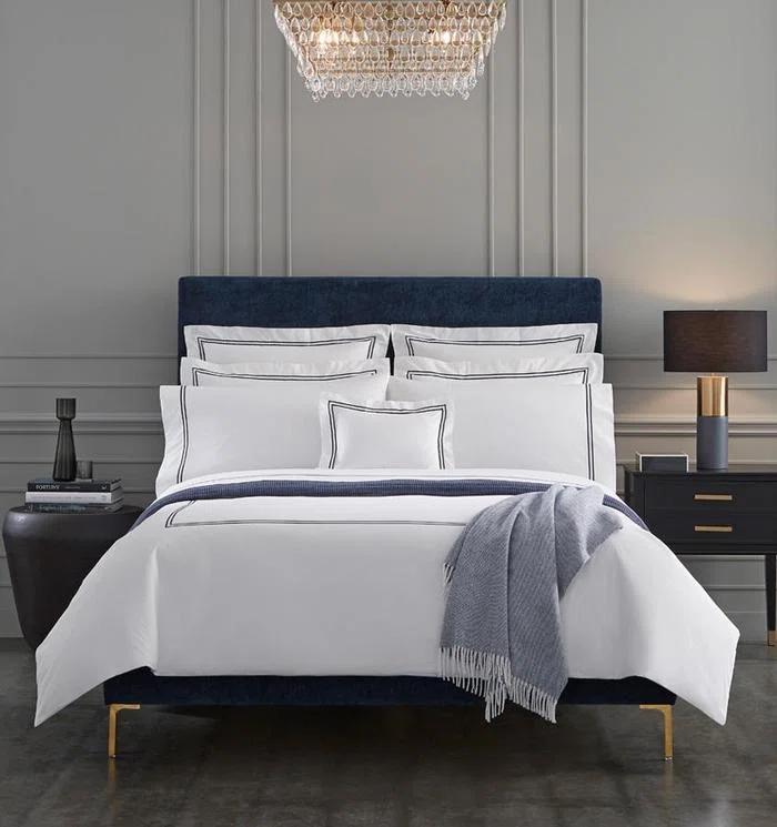 Grande Hotel Twin White and Navy Cotton Percale Duvet Cover