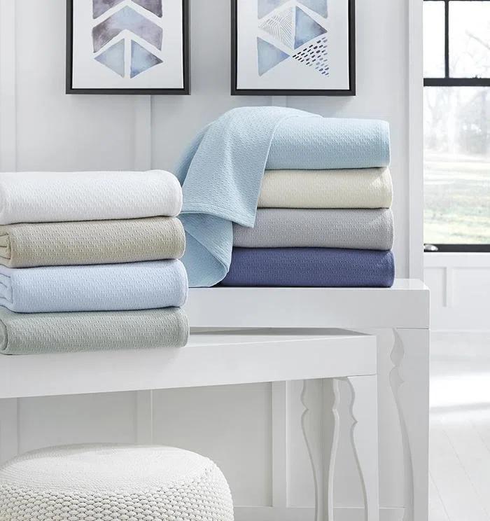 Corino Marine-Inspired White Cotton Full/Queen Blanket