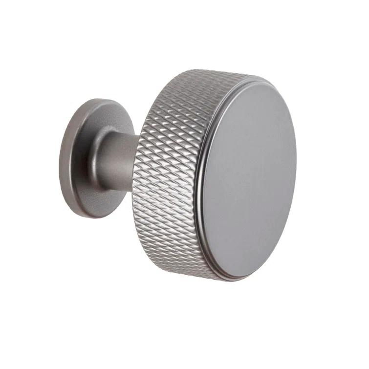 Kent Knurled Round Knob