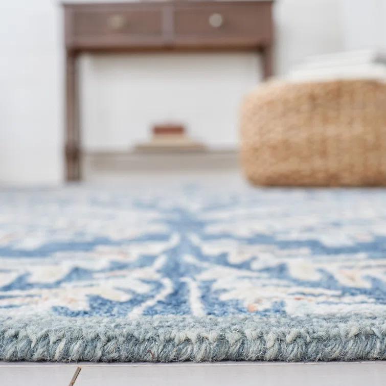 Chaithra Hand Tufted Wool Floral Rug