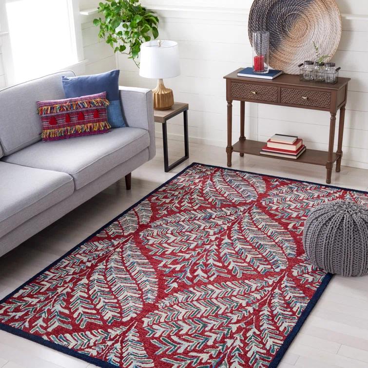 Chaitra Hand Tufted Wool Floral Rug