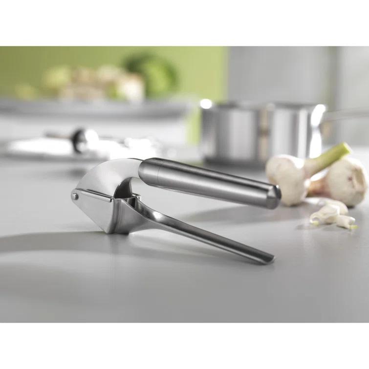 ZWILLING Pro Garlic Press