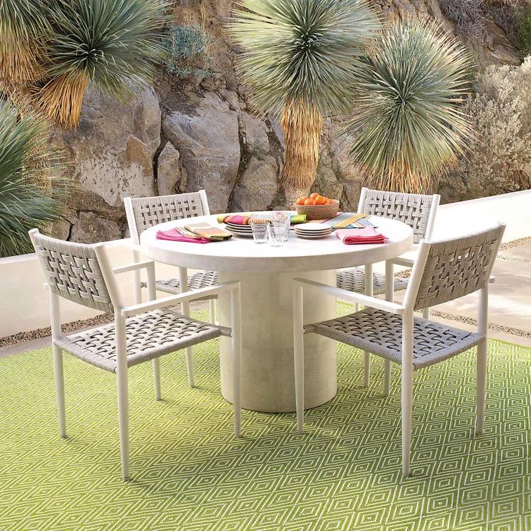Diamond Sprout/White Handwoven Indoor/Outdoor Rug