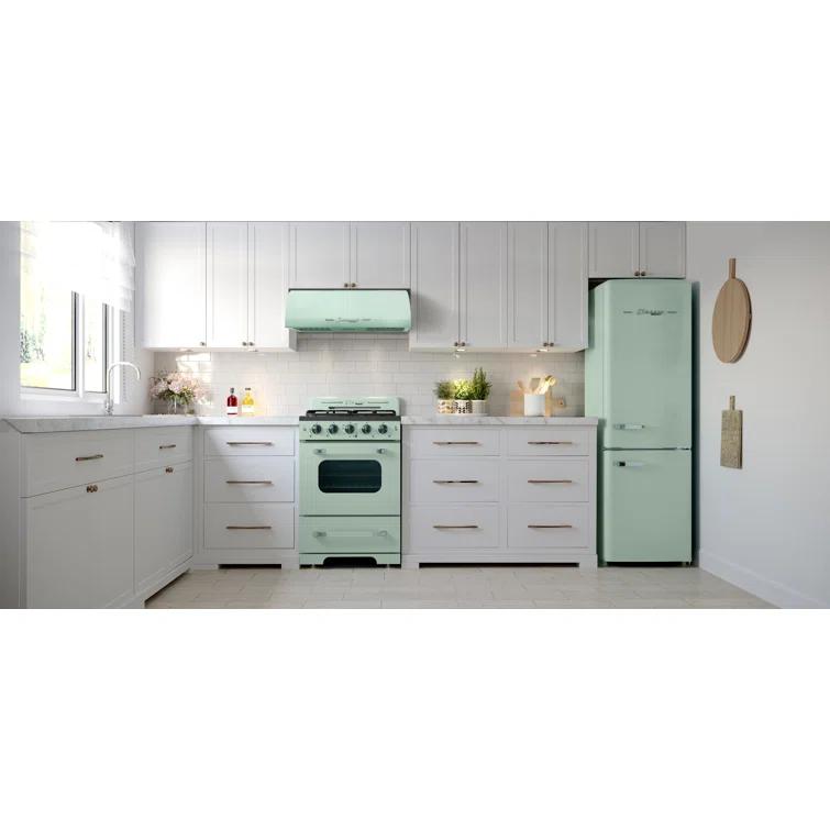Classic Retro 24" 500 CFM Ducted Under Cabinet Range Hood with Stainless Steel Baffles and Light