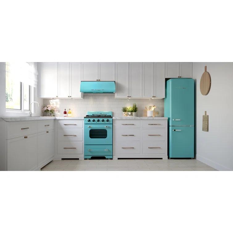 Classic Retro 24" 500 CFM Ducted Under Cabinet Range Hood with Stainless Steel Baffles and Light