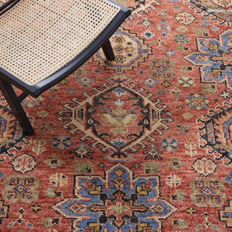 Safavieh Hand Knotted 70% Wool And 30% Cotton Oriental Rug