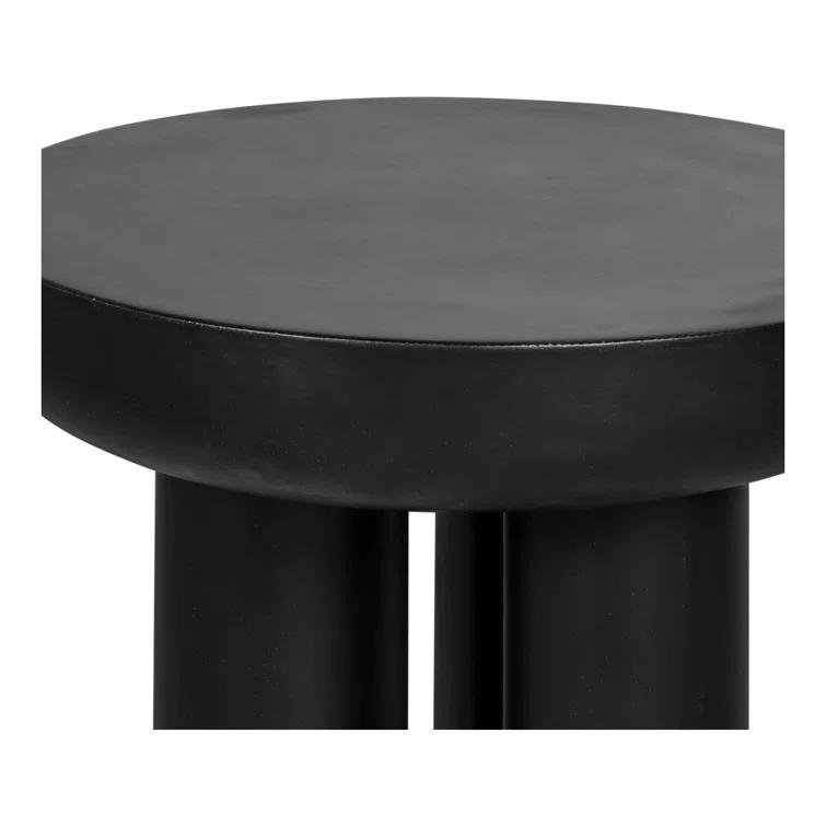 Peagan Indoor / Outdoor Round Side Table
