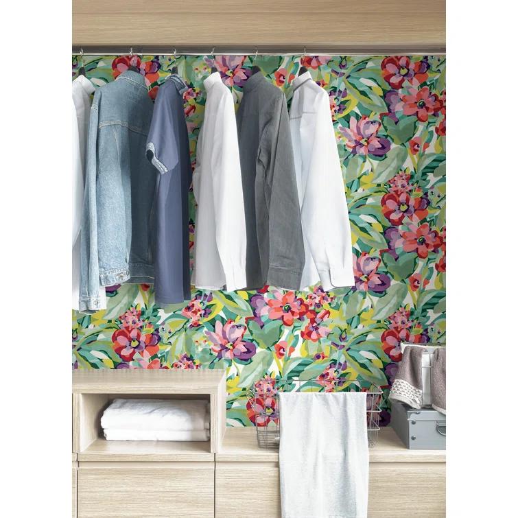 Belles Fleurs Peel & Stick Floral Roll