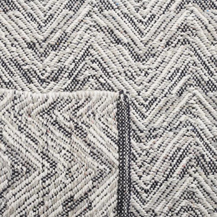 Coates Kilim Hand Woven Wool Chevron Rug